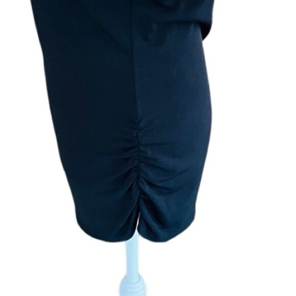 I.N.C. black boatneck 3/4 sleeve polyester spandex top with sleeve zippers sz S - Picture 6 of 8